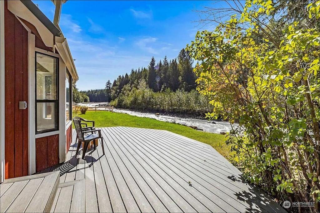 New: Steps From White River Near Mount Rainier National Park Greenwater Dış mekan fotoğraf