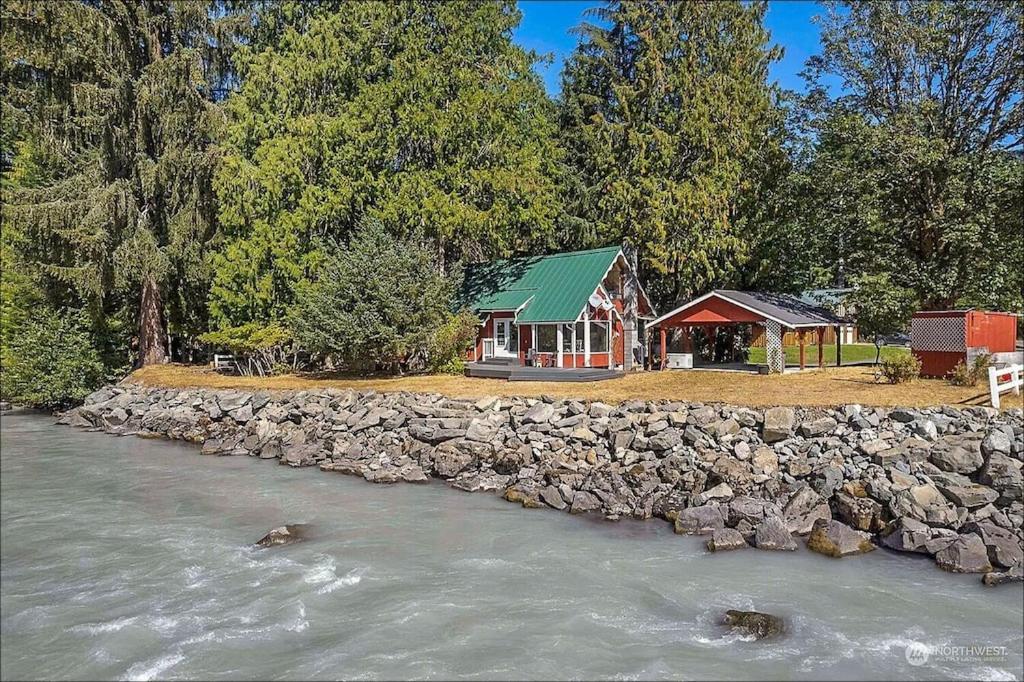 New: Steps From White River Near Mount Rainier National Park Greenwater Dış mekan fotoğraf