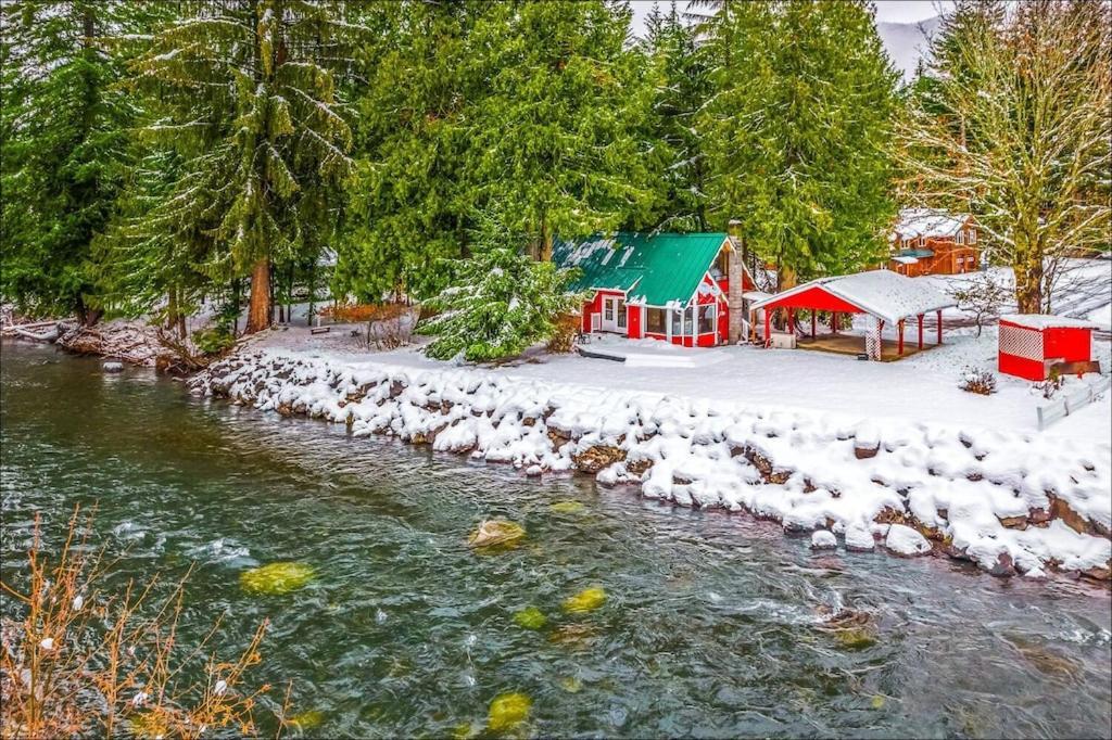 New: Steps From White River Near Mount Rainier National Park Greenwater Dış mekan fotoğraf